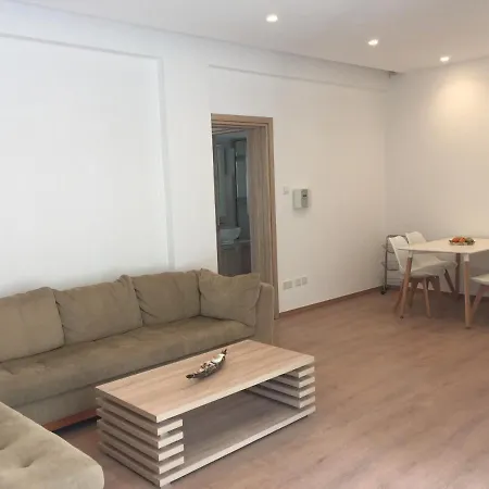 Apartment Modern 2 Bedroom *