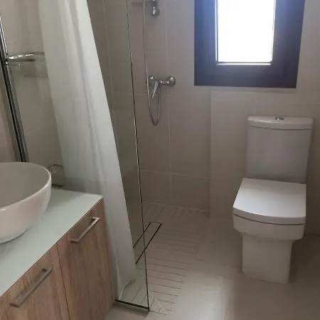 Apartment Modern 2 Bedroom Limassol